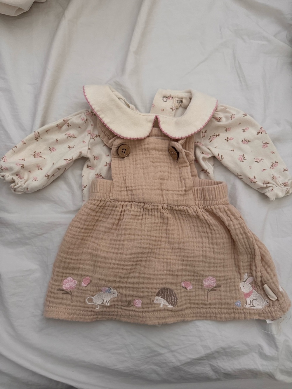 Floral Collared Bodysuit with Beige Embroidered Overall Dress